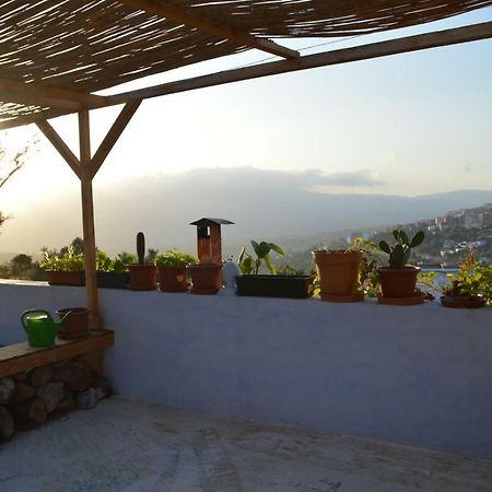 צ'פצ'אוונה Alibaba Apartment Hostel Bamboo Rooftop Room מראה חיצוני תמונה